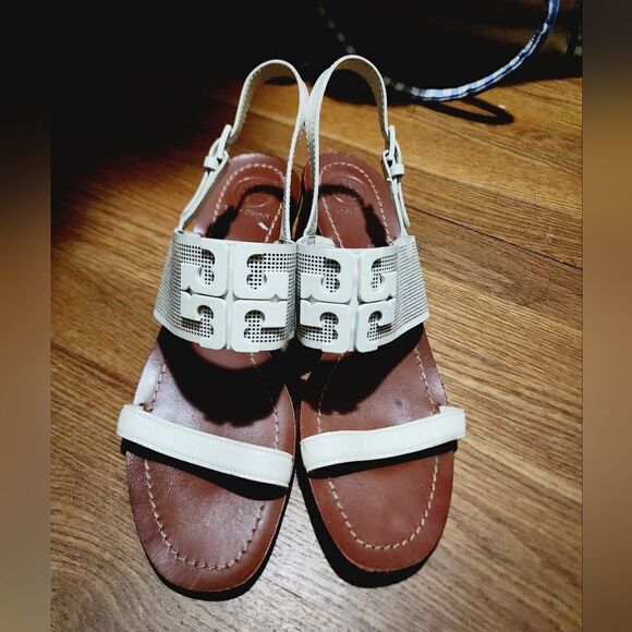 Tory Burch  - Picture 5 of 8